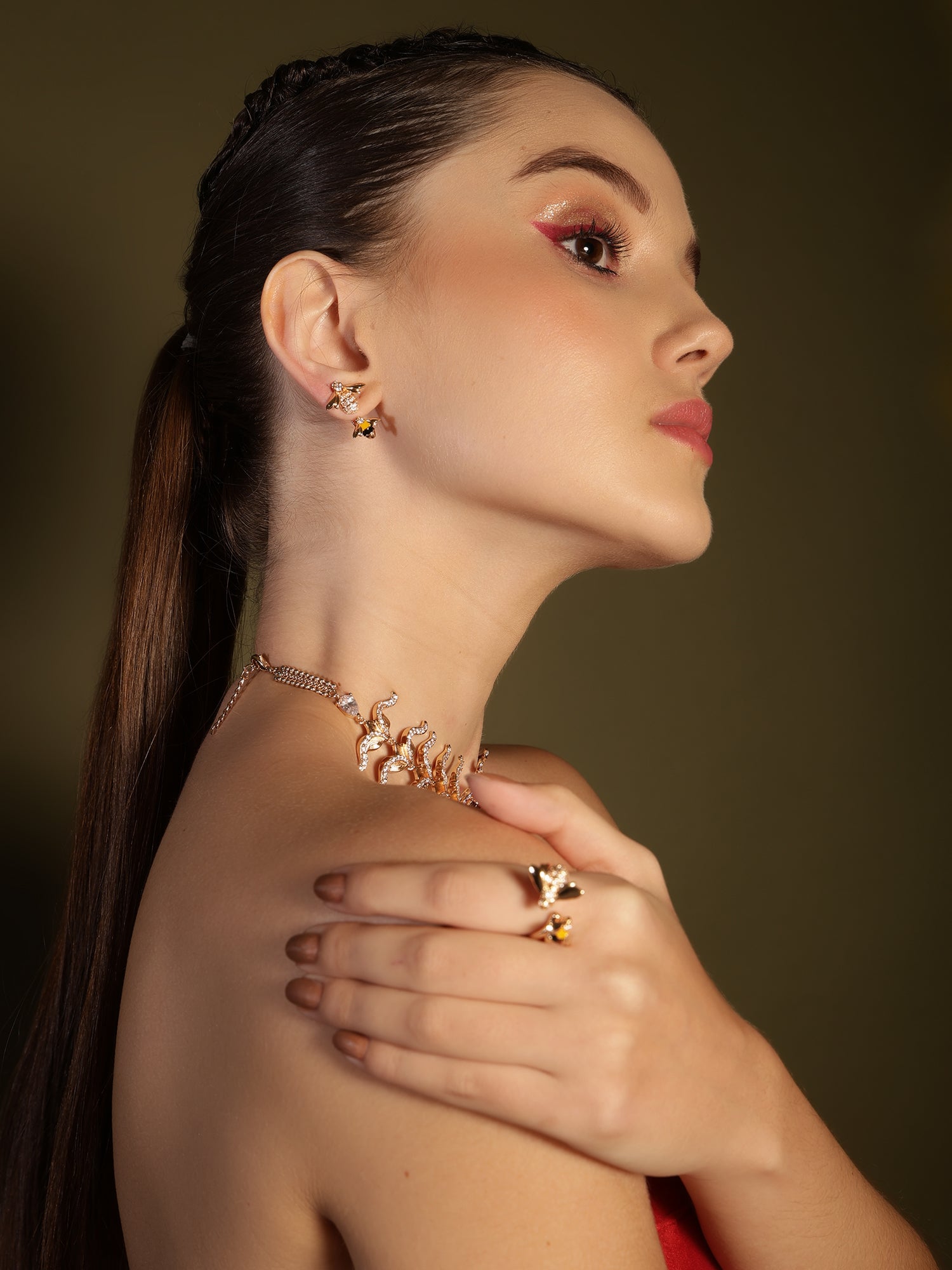 JewelX Statement Jewelry, Ruby-king Stone, Gold-Plaited, Luxury, but playful, Style the stud alone for subtle everyday sparkle