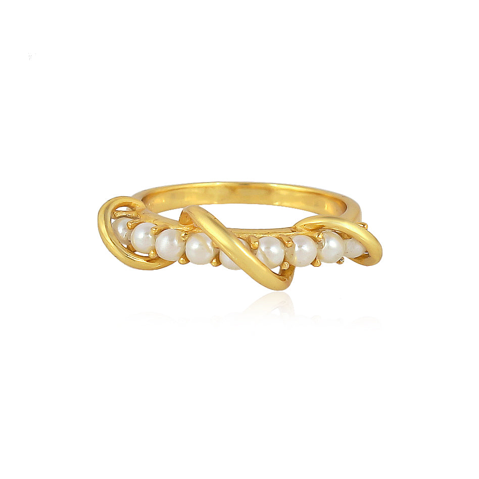 Pronged Pearly Swirl Ring